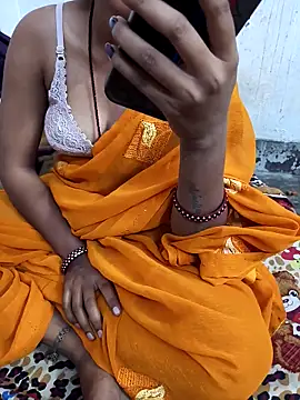 Snapshot of desimalai28 chatting on 03.19.26 desimalai28 online show from 03.19.26