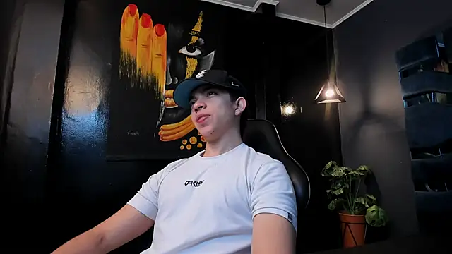 Eryonbradley online show from 12.15.25