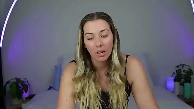 louiseberkeley online show from 10.04.25