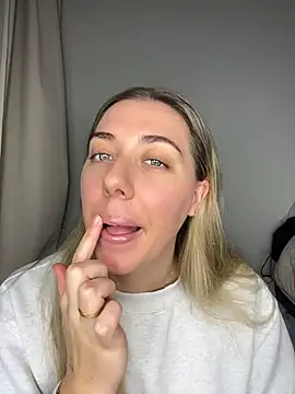 louiseberkeley online show from 05.25.26