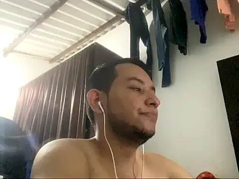 Snapshot of SexIngenieur chatting on 09.14.25 SexIngenieur online show from 09.14.25