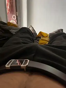 Snapshot of NoddingScorpion chatting on 11.07.25 NoddingScorpion online show from 11.07.25