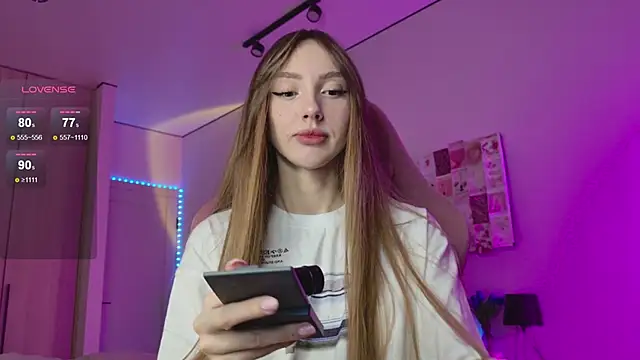 Lunainnk online show from 10.05.25