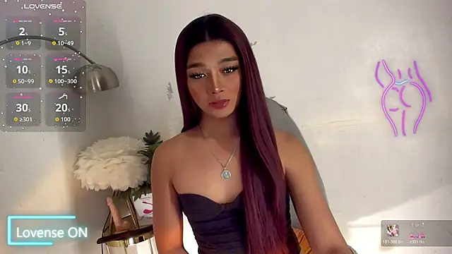 TrinityFucksYou online show from 10.25.25