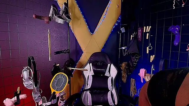 Snapshot of MrEbonybdsm chatting on 03.21.26 MrEbonybdsm online show from 03.21.26