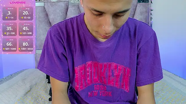 Snapshot of lana_and_liam_ chatting on 11.02.25 lana and liam online show from 11.02.25