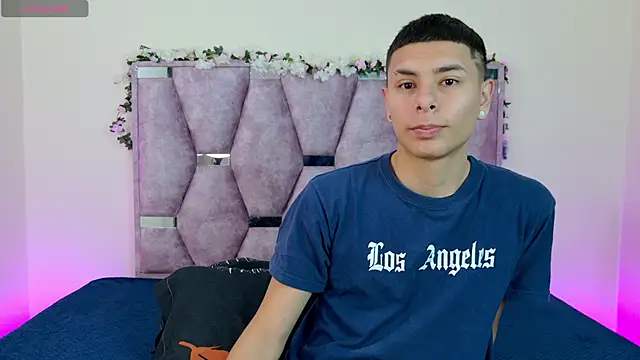 Snapshot of lana_and_liam_ chatting on 11.13.25 lana and liam online show from 11.13.25