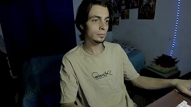 Snapshot of golden_ryyan chatting on 05.04.26 golden ryyan online show from 05.04.26