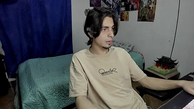 Snapshot of golden_ryyan chatting on 05.06.26 golden ryyan online show from 05.06.26