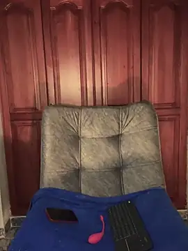 Snapshot of KaditaNavarro chatting on 03.08.26 KaditaNavarro online show from 03.08.26