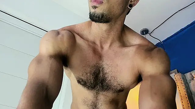 latinhotmuscle online show from 03.05.26
