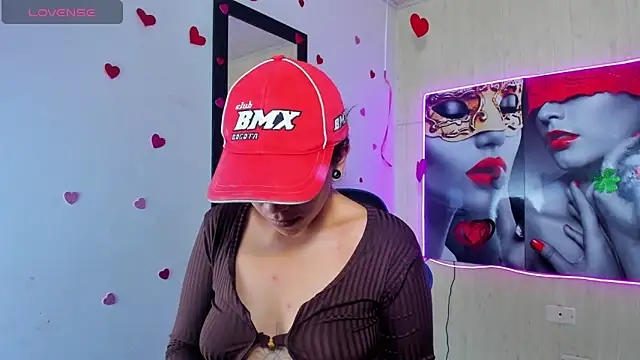 Raven Rouge  online show from 04.26.26