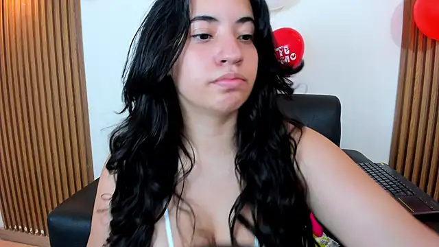 Nicol Chang online show from 02.17.26