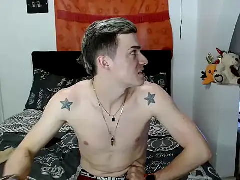 Snapshot of Ken_bigcock77 chatting on 11.24.25 Ken bigcock77 online show from 11.24.25