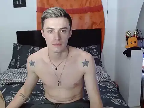 Snapshot of Ken_bigcock77 chatting on 11.29.25 Ken bigcock77 online show from 11.29.25