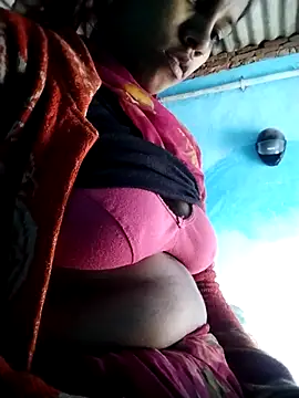 Hot-qwer online show from 02.18.26