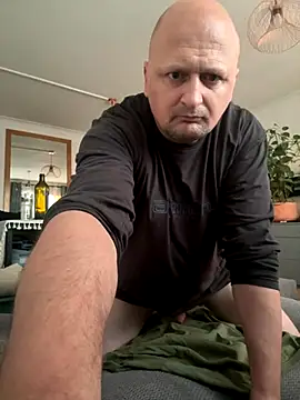 Snapshot of Attila120 chatting on 11.26.25 Attila120 online show from 11.26.25