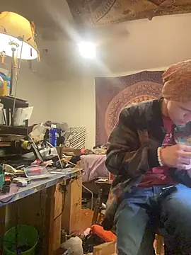 Snapshot of XanderOzzz chatting on 11.26.25 XanderOzzz online show from 11.26.25