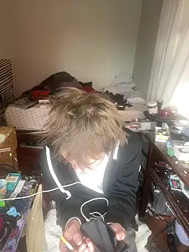 Snapshot of XanderOzzz chatting on 02.14.26 XanderOzzz online show from 02.14.26