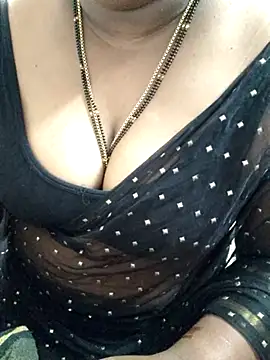 Snapshot of Tamil-rami chatting on 10.14.25 Tamil-rami online show from 10.14.25