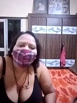 LoveOnStream online show from 02.28.26