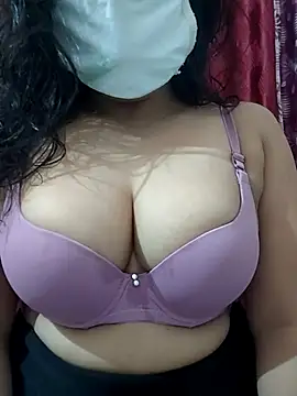 Snapshot of Sakshi4u chatting on 12.14.25 Sakshi4u online show from 12.14.25