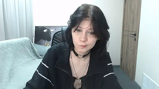 TinaQuiin online show from 02.05.26