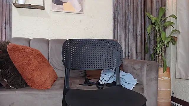 CurlyDani online show from 02.03.26