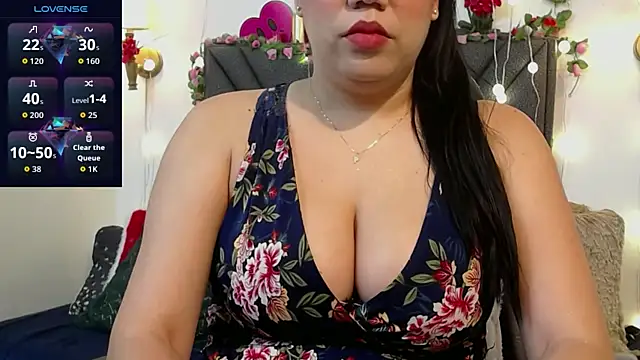 Snapshot of IndraKaur_ chatting on 06.30.26 IndraKaur online show from 06.30.26