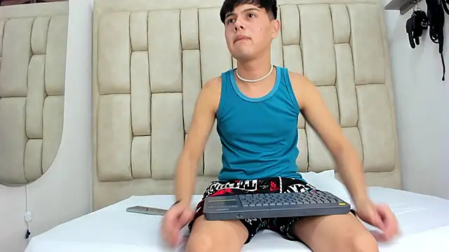 Felipe Cold online show from 10.03.25