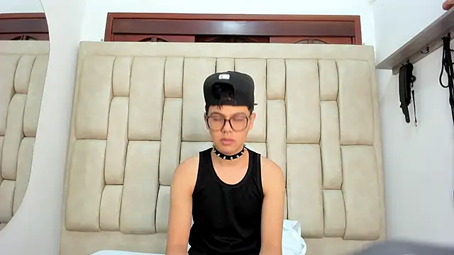 Felipe Cold online show from 11.23.25