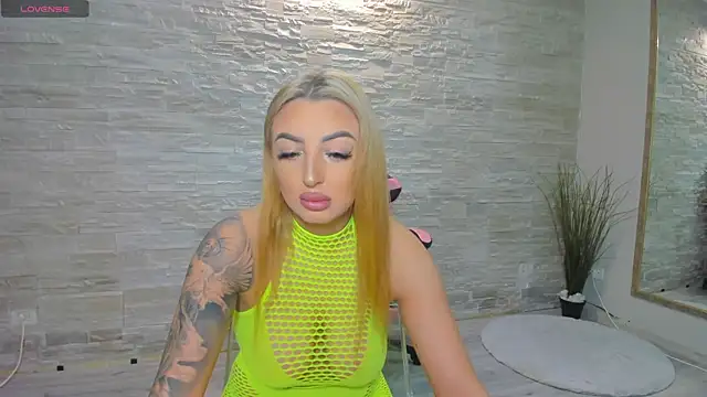 Lexi Blazee online show from 10.14.25