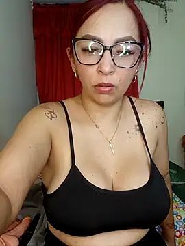 Snapshot of Vamanda05 chatting on 09.12.25 Vamanda05 online show from 09.12.25