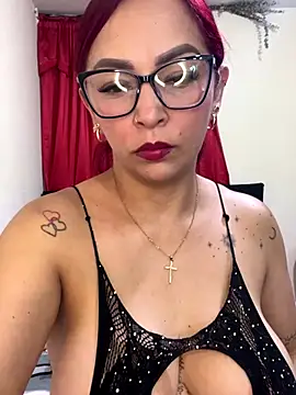 Snapshot of Vamanda05 chatting on 09.14.25 Vamanda05 online show from 09.14.25