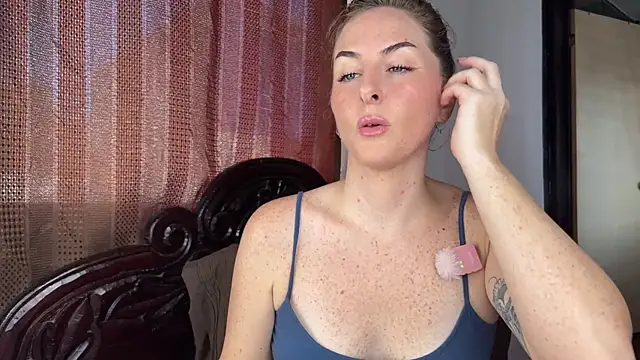 sexylittlefriend online show from 04.22.26