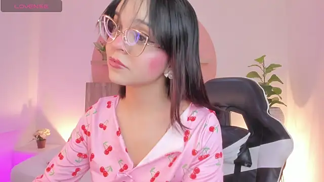 Clara Luu online show from 06.27.26