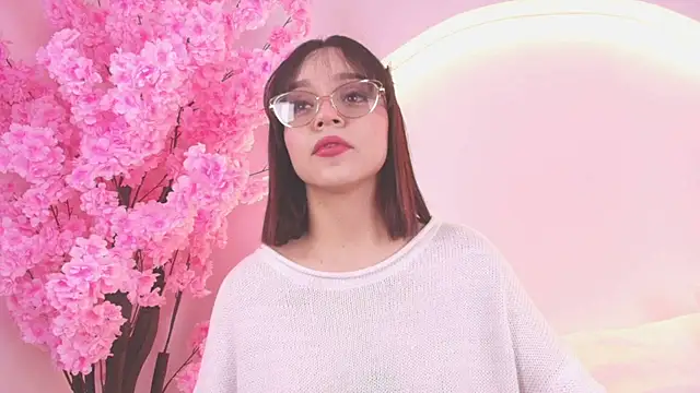 Clara Luu online show from 07.24.26