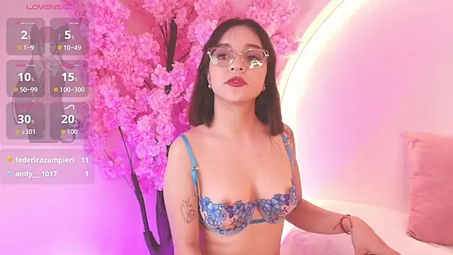 Clara Luu online show from 08.09.26