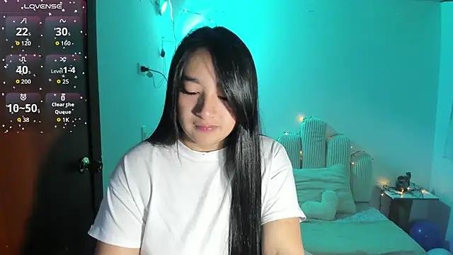 Snapshot of pretti_scarlett chatting on 09.11.25 pretti scarlett online show from 09.11.25