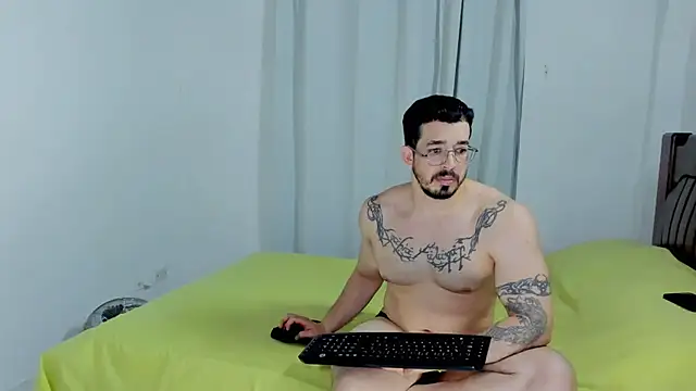 Hunter Hoott online show from 12.18.25