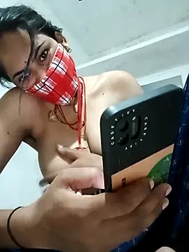 Snapshot of CUTE-786 chatting on 10.16.25 CUTE-786 online show from 10.16.25