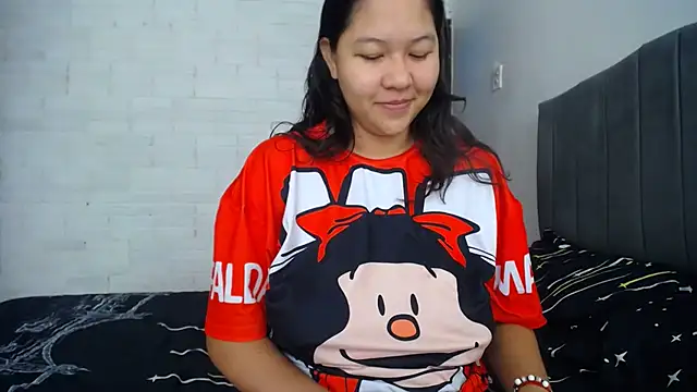 Snapshot of Naia_Stant chatting on 09.20.25 Naia Stant online show from 09.20.25