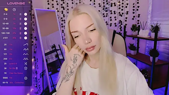 AnyaTaylor  online show from 04.29.26