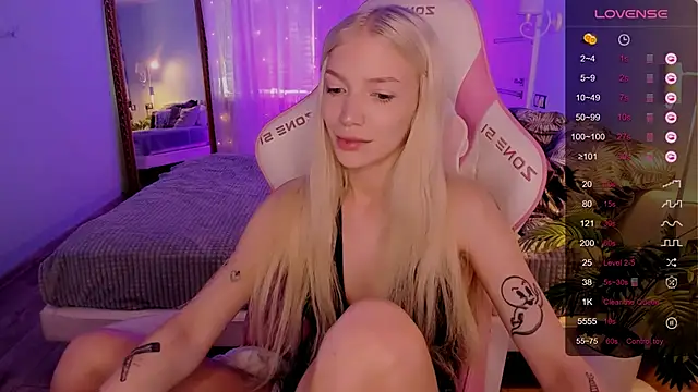 Snapshot of AnyaTaylor_ chatting on 06.18.26 AnyaTaylor online show from 06.18.26
