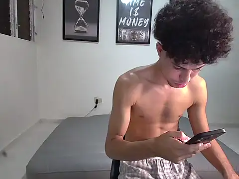 Dollarhot30 online show from 11.06.25