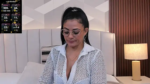 Mommy Naughty online show from 05.13.26