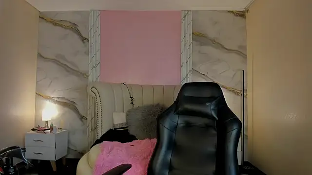 EmmaStonns online show from 07.03.26