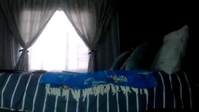 SEXYHUGEASS21 online show from 09.10.25