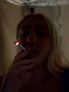 Snapshot of Samantha6767x chatting on 10.10.25 Samantha6767x online show from 10.10.25