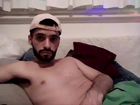 Snapshot of young_swisscouple chatting on 09.13.25 young swisscouple online show from 09.13.25